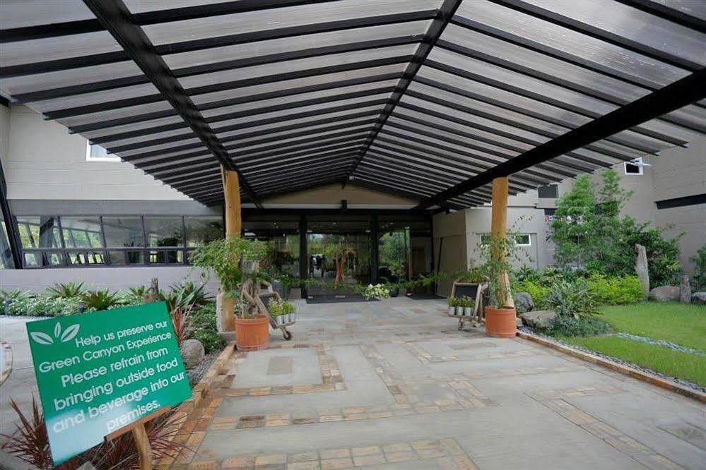 Green Canyon Leisure Farms Clark Field المظهر الخارجي الصورة